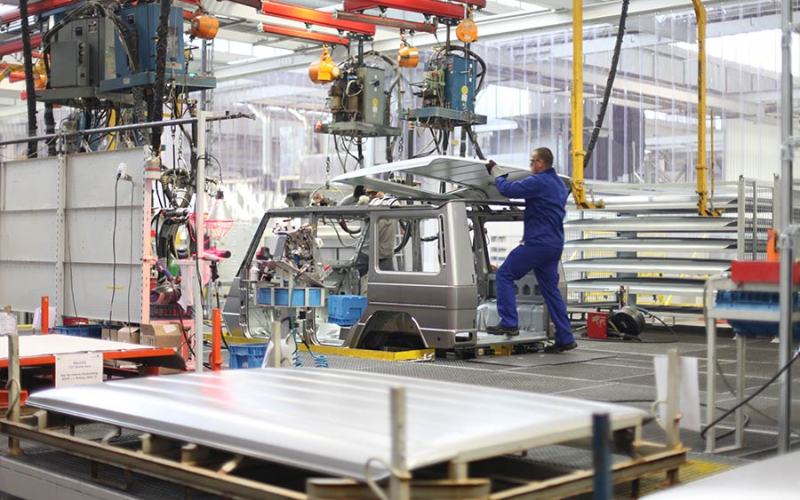 Karosserie- und Fahrzeugbaumechaniker/in